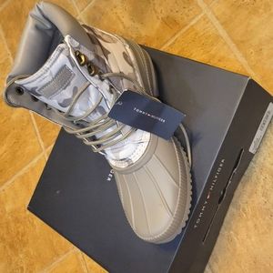 Tommy Hilfiger Men's Colins4 Duck Boot Size 9 - New Men | Color: Grey | Size: 9